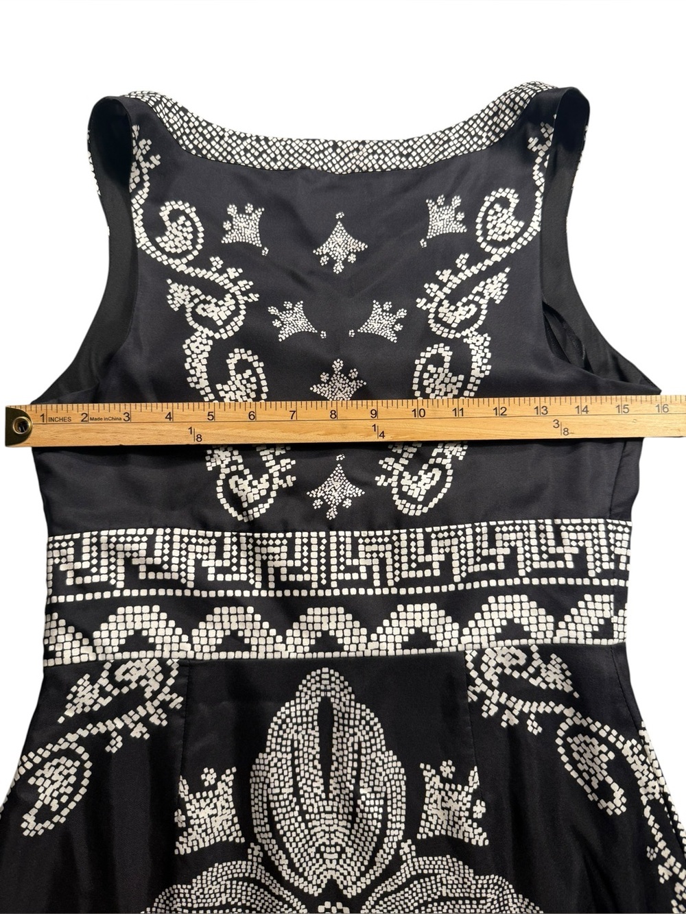 White House Black Market Size 2 100% Silk Sleeveless Midi Dress Embellished - Picture 7 of 7